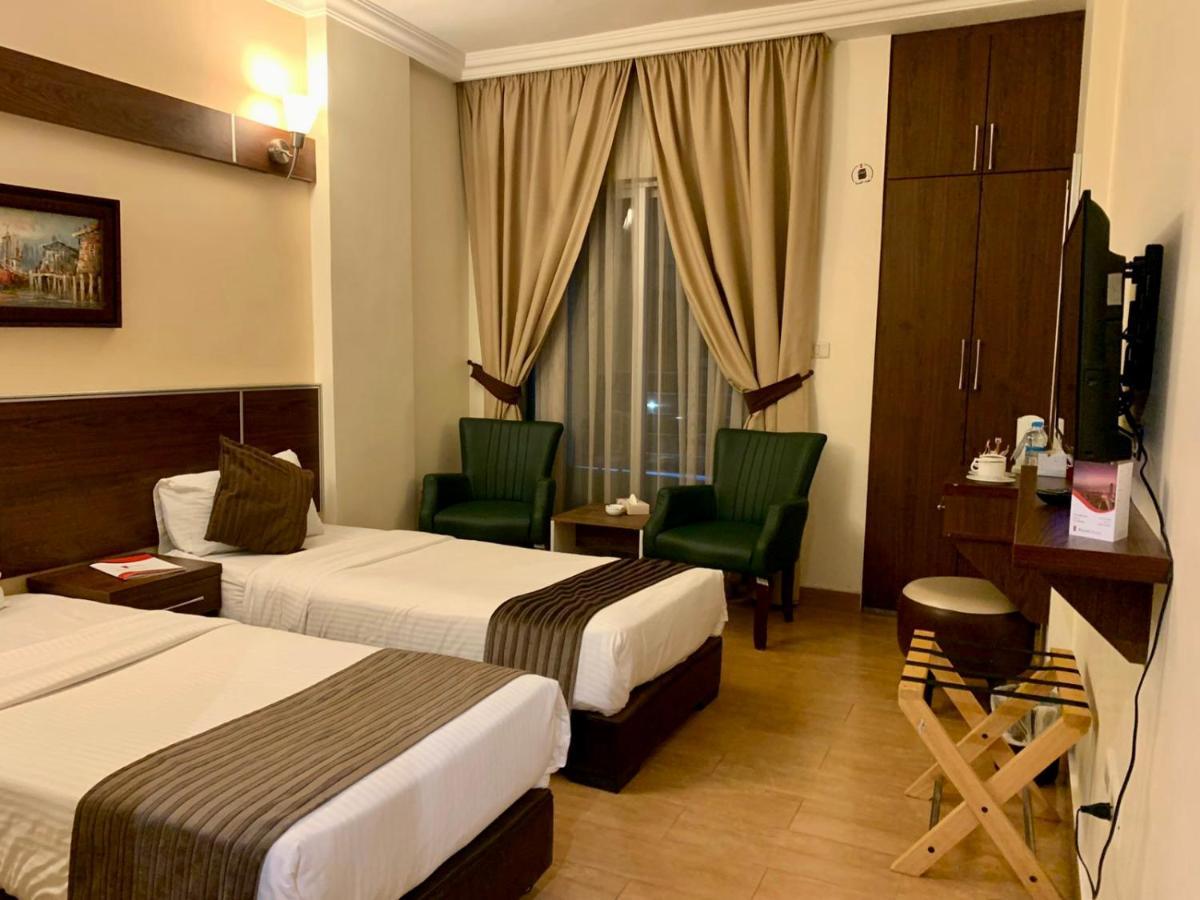 Ream Hotel Амман Экстерьер фото