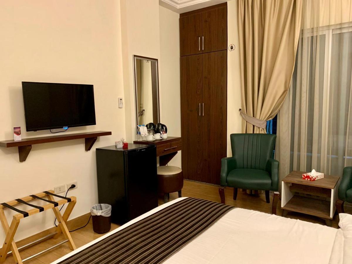 Ream Hotel Амман Экстерьер фото