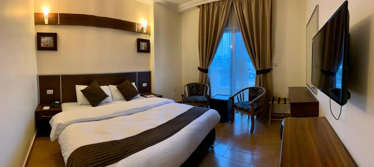 Ream Hotel Амман Экстерьер фото