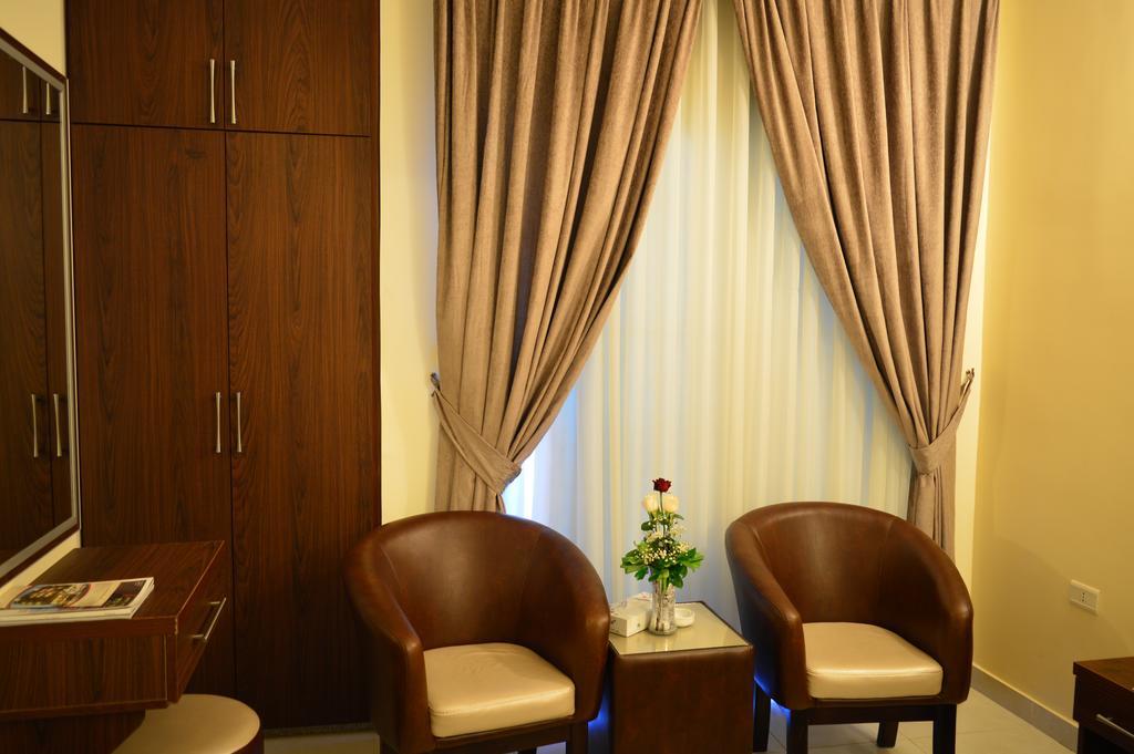 Ream Hotel Амман Номер фото