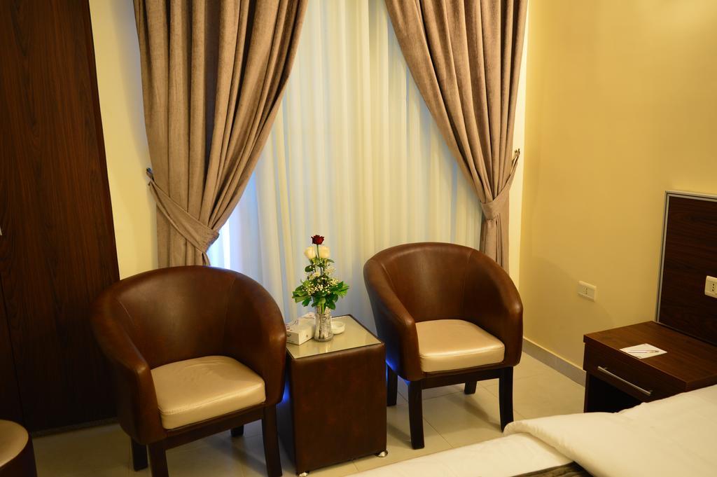 Ream Hotel Амман Номер фото