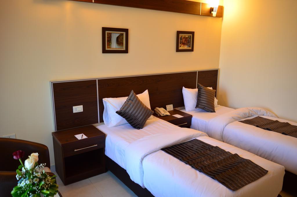 Ream Hotel Амман Номер фото