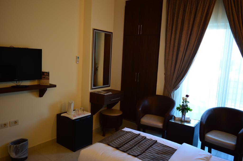 Ream Hotel Амман Номер фото