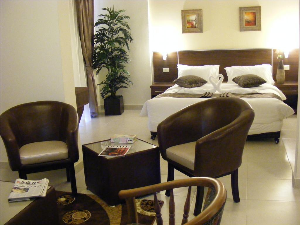Ream Hotel Амман Экстерьер фото