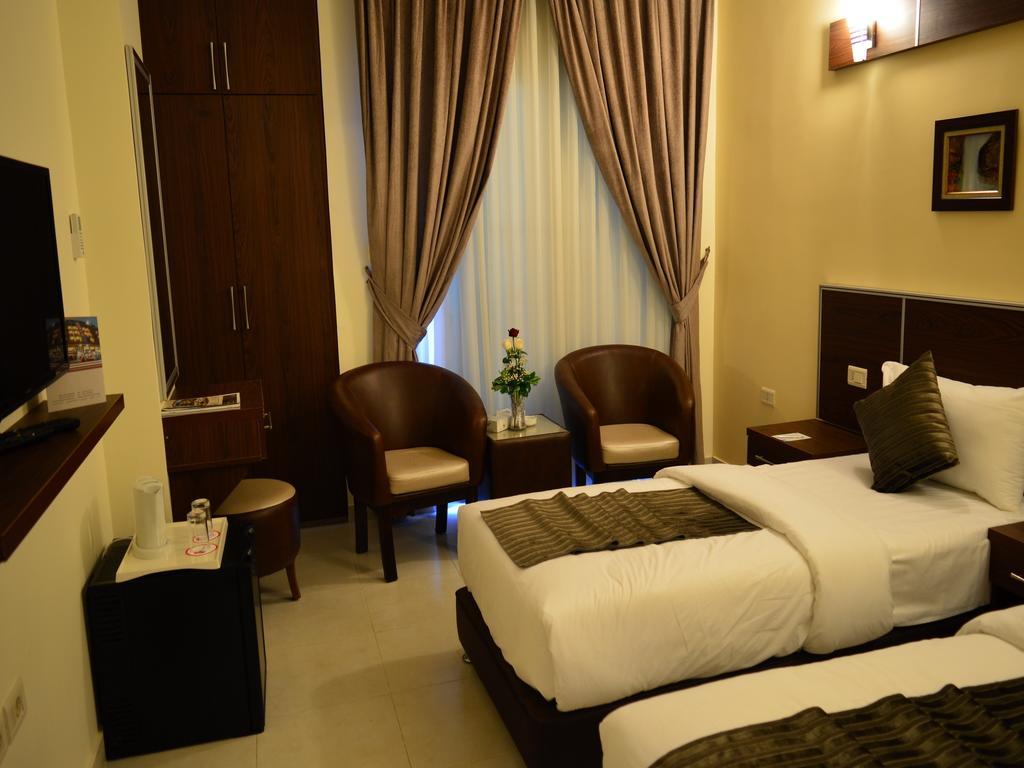 Ream Hotel Амман Экстерьер фото