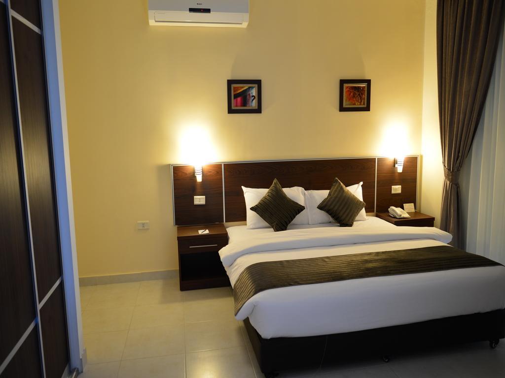 Ream Hotel Амман Экстерьер фото