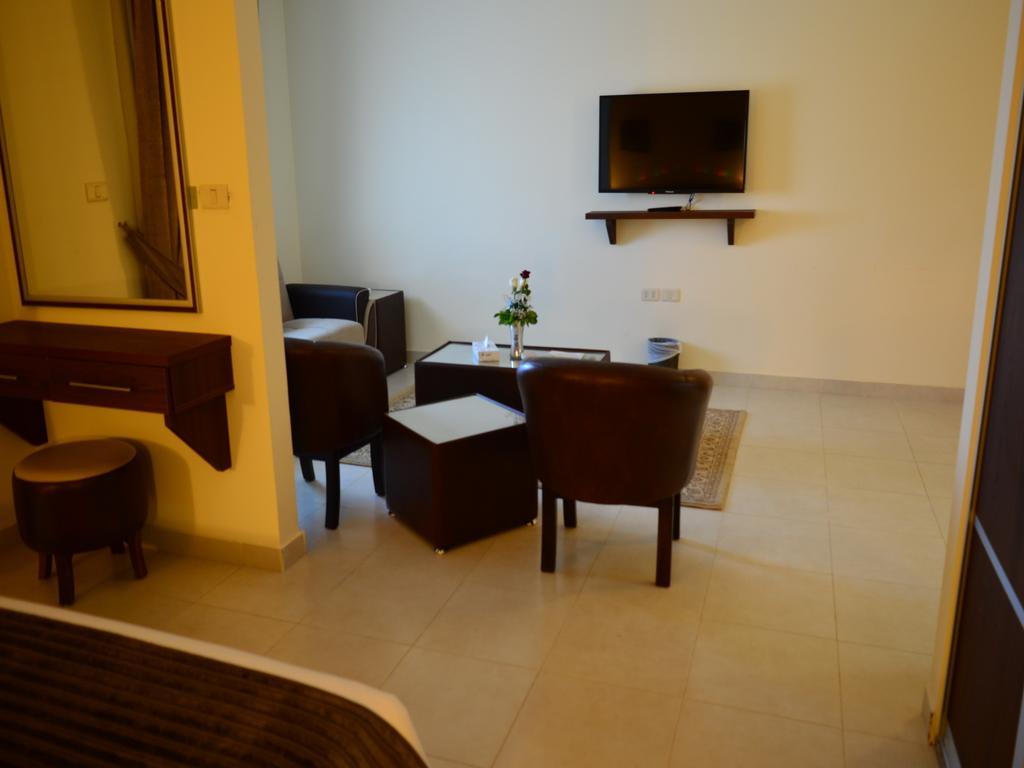 Ream Hotel Амман Экстерьер фото